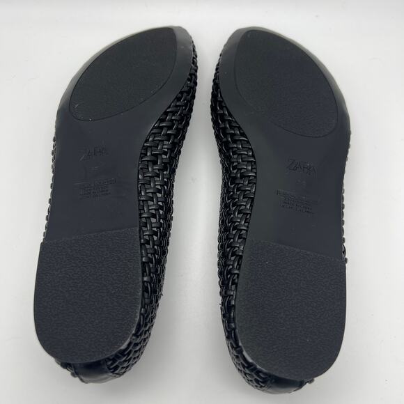 Zara Black Woven Loafers Women's Sz 38 Open Weave Round Toe Flats Plastic Shoes - Picture 5 of 7
